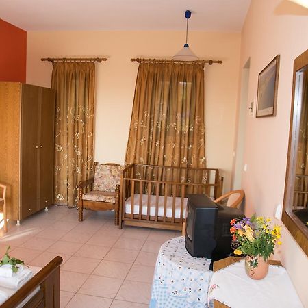 Almyros Studios & Apartments Kounopetra Bagian luar foto
