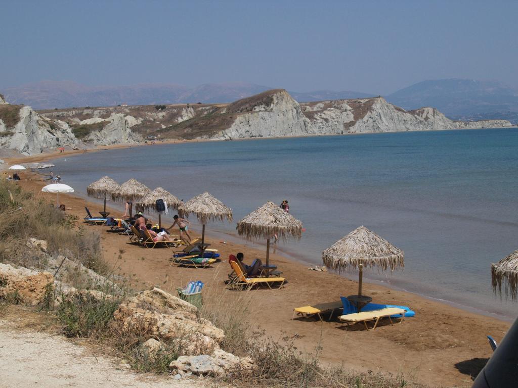 Almyros Studios & Apartments Kounopetra Bagian luar foto